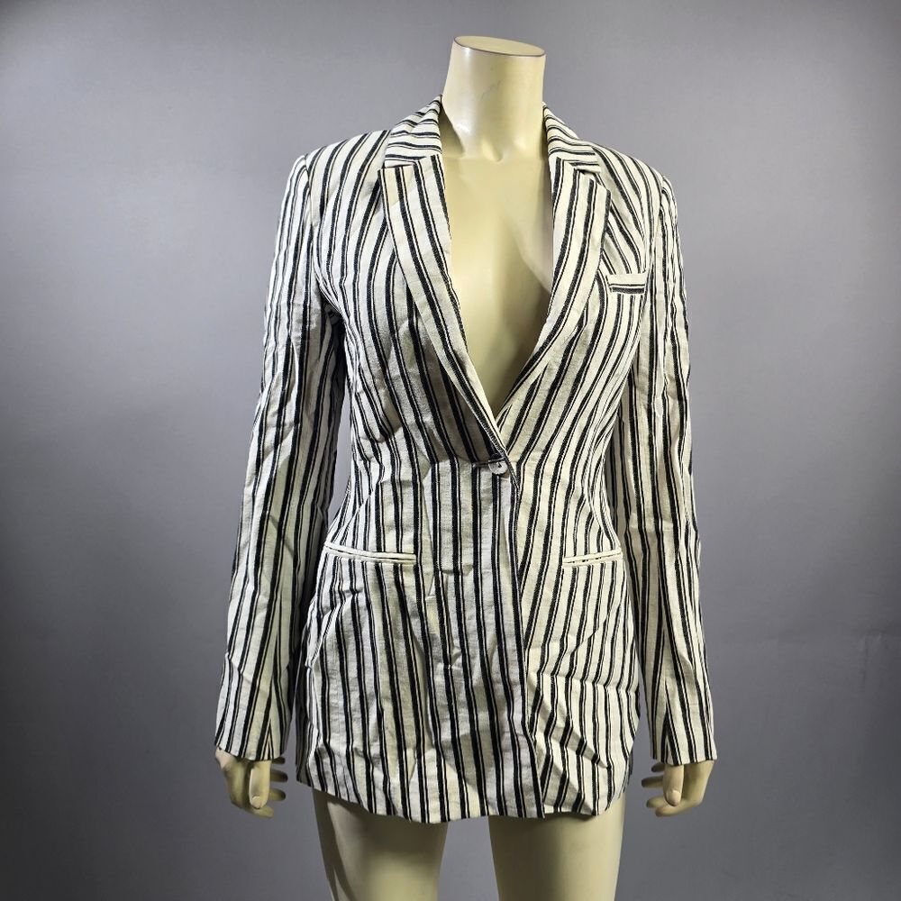BCBGMaxAzria Black and White Striped Blazer R10